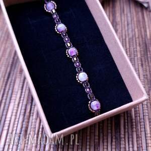 Bransoletka z fioletowymi agatami, biżuteria makrama, agat trawiony, regulowana, boho, talizman