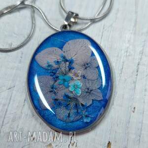 wisior z żywicy razem łańcuszkiem vintage, niebieski, szary