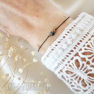 czarna bransoletka z labradorytem, biżuteria bransoletki regulowana, kamienie