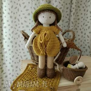 Prezent Lalka szydełkowa jesienna, na szydełku, jesień, włóczka