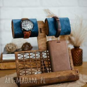 handmade pomysł na upominki na święta drewniany stojak na zegarek, stojak na zegarek