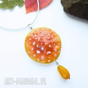 Wisior Kapelusz muchomora z kroplą miodowego jadeitu, leśne skarby