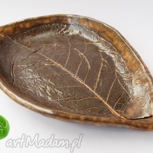 ceramiczna misa z liściem magnolii, rękodzieło