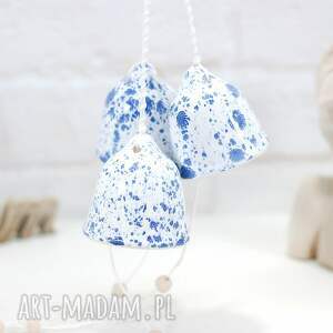 handmade pomysł na upominki na święta nakrapiane dzowniki choinkowe