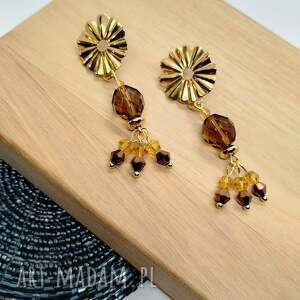 kolczyki z kwiatem - koralikowe brązowe prezent