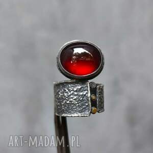 szeroki pierścień z granatem, szerokipierścień, srebro