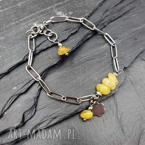 Łańcuchowa bransoletka z zawieszką Kwiat - opal afrykański