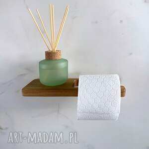 minimalistyczny uchwyt dębowy na papier toaletowy z półką dodatki do łazienki