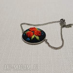 Ręcznie haftowana bransoletka dla celestyny (haft brazylijski, boho biżuteria, stylowo, na filcu, niebanalnie, stal)