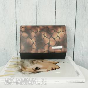 kopertówka manzana animal print, elegancka ekoskóra, usztywniona