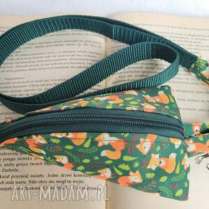etui na klucze liski zielonym, dzień babci, kobiet