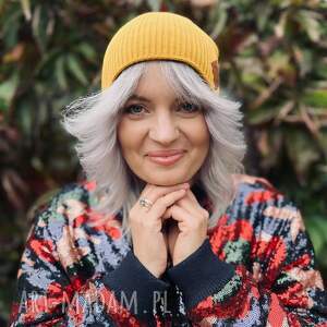 bawełniana czapka jesienna logo ekoskórka miodowa musztarda, wygodna czapka