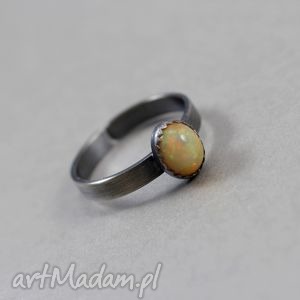piękny opal z etiopii i srebro - pierścionek, etiopski, delikatny