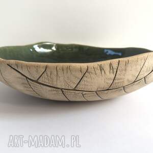 handmade ceramika miska z zielenią i polnymi roślinami