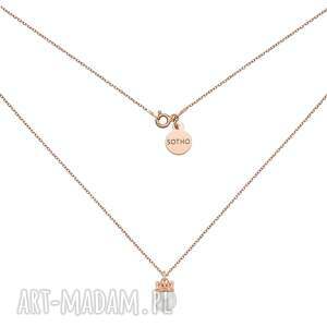 naszyjnik z różowego złota perłą w koronie