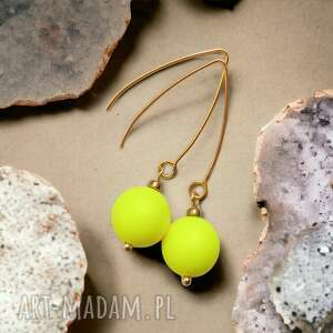 swarovski neon pearls: neon yellow