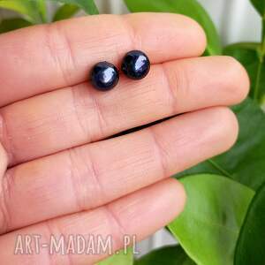 Kolczyki sztyfty naturalne granatowe, czarne perły fi 8 mm, srebro