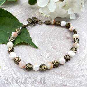 Bransoletka retro w pastelowych odcieniach w205