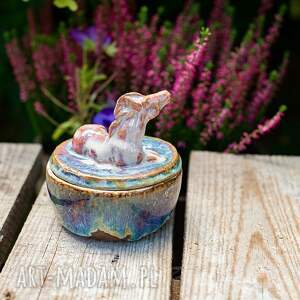 ręczne wykonanie ceramika urokliwy pojemnik, cukiernica z figurką konia - opal 300 ml