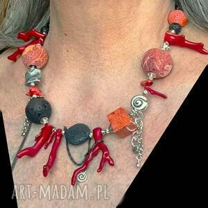 Prezent Niezwykły naszyjnik etno/boho z ciekawym koralem i lawą