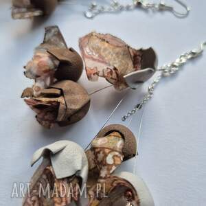 kolczyki duże subtelne kwiaty w odcieniach brązu lekkie et fo boh