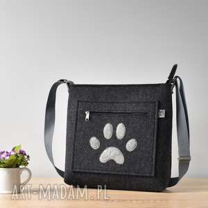 handmade na ramię grafitowa antracytowa filcowa torebka z łapą kota psa