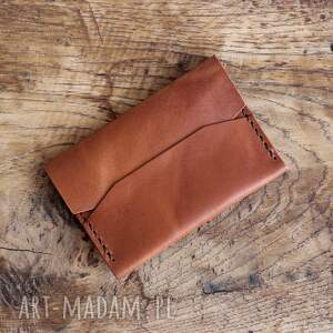 minimalistyczny portfel ze skóry naturalnej, ręcznie szyty personalizowany