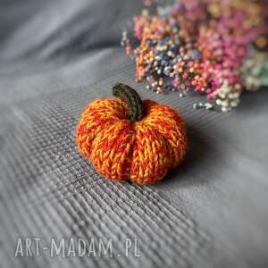 Dynia ozdobna handmade z wełny - żółto-pomarańczowa