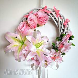 Wianek wielkanocny biało różowy, elegancki na drzwi