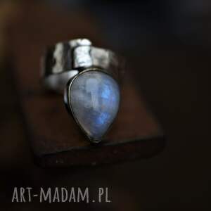 pierścień z kamieniem księżycowym klasyczny pierścionek srebro, srebrny