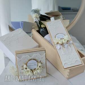 osobiste prezenty zestaw ślubny w kremach i złocie - kartka drewnianym pudełku