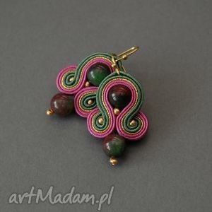 kolczyki sutasz z jadeitami, soutache, sznurek, eleganckie, fuksja, małe