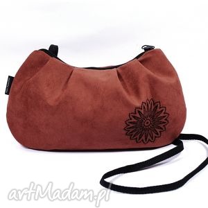 handmade na ramię mała damska torebka z czarnym haftem