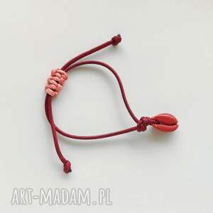 Muszle bransoletka regulowana z muszlek Kauri na sznurku - handmade