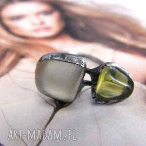 regulowany pierścionek oliwin jadeit z kamieniem, pomysł