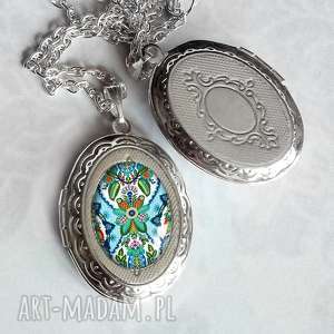 folk azure mały medalion otwierany, sekretnik srebrny, antyczny koloro