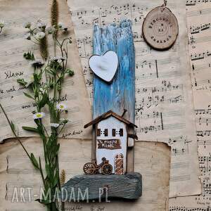 rustykalny wieszak z białym domkiem no 2, na klucze, prezent, ozdoba