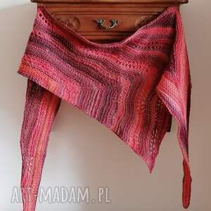 dodatki ręcznie na drutach koralem miły, lekki szal/chusta/zamotka 100