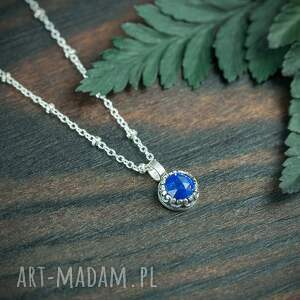 handmade naszyjniki srebrny naszyjnik zlapis lazuli i kuleczkami, wisiorek z niebieskim