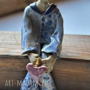 Prezent Anioł Marzyciel, ceramiczny