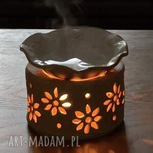 Kominek zapachowy ceramiczny w margerytki - zestaw do aromaterapii