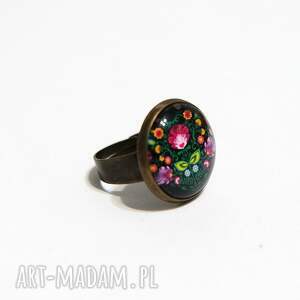 pierścionek - folkowy czarny brąz, folklor, ludowy kwiat dla niej