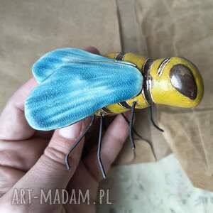 Pszczoła ceramiczna handmade na drucianych nóżkach
