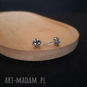małe srebrne sztyfty z kryształków i stali nierdzewnej, kolczyki dla dzieczynek