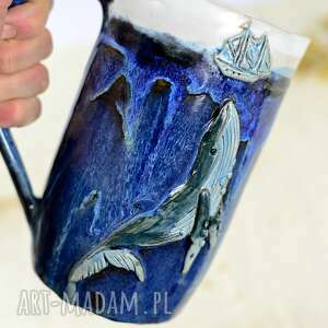 handmade ceramika dzbanek na napoje z motywem wieloryba - granatowo biały - 1.1 L