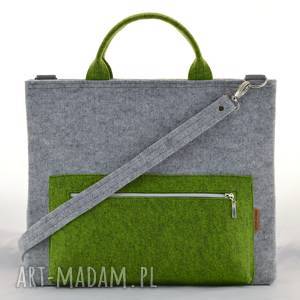 ręczne wykonanie na laptopa w kolorze szarym i zielonym, pojemna filcowa torebka, torba