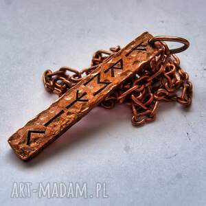 handmade wisiorki miedziany wisiorek z grawerowanymi runami