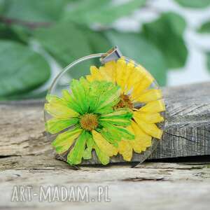 handmade wisiorki naszyjnik z kwiatami w wiosennych kolorach z320