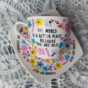 ręcznie malowana filiżanka ze spodkiem dla kochanej osoby łąka, elegancki