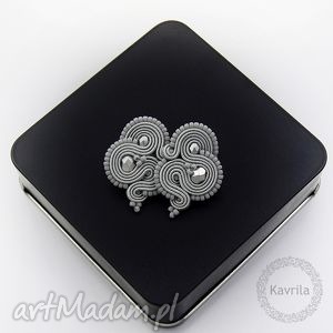 kolczyki soutache midi light grey - Kavrila biżuteria